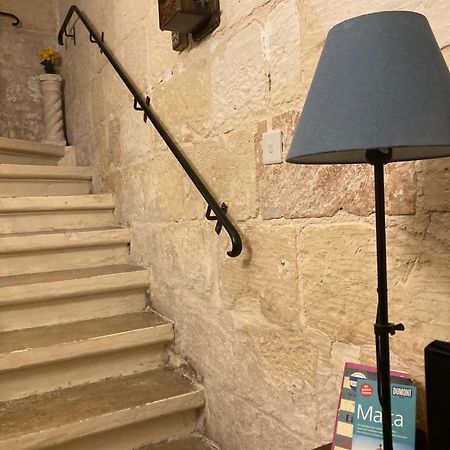 Charming Central Townhouse In Sliema Steps From Promenade And Sliema Ferry Exterior foto