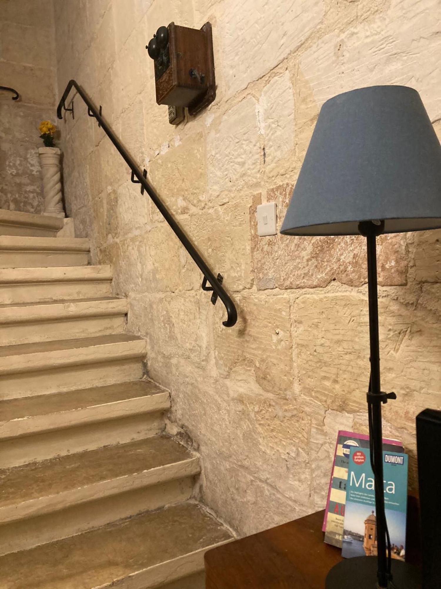 Charming Central Townhouse In Sliema Steps From Promenade And Sliema Ferry Exterior foto