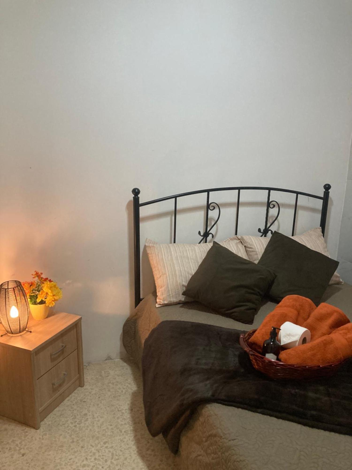 Charming Central Townhouse In Sliema Steps From Promenade And Sliema Ferry Exterior foto